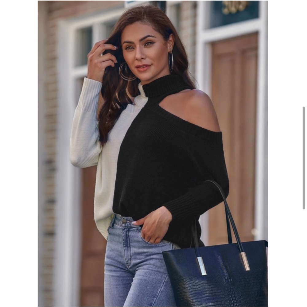 Cold Shoulder Colorblock Sweater - Picture 6 of 7